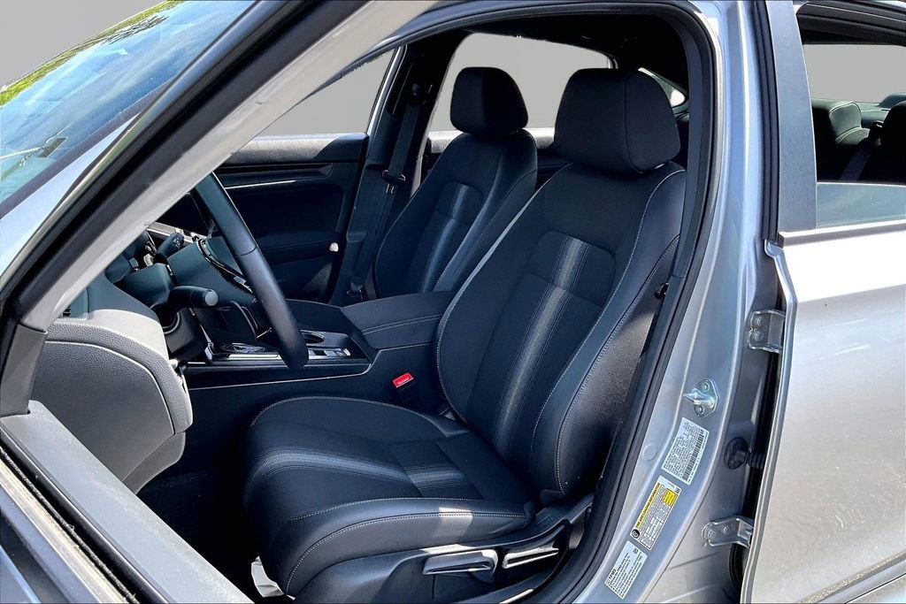 Used 2025 Honda Civic Sport image 15