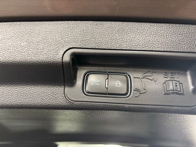 Used 2021 Ford Explorer XLT w/ Equipment Group 202A image 38