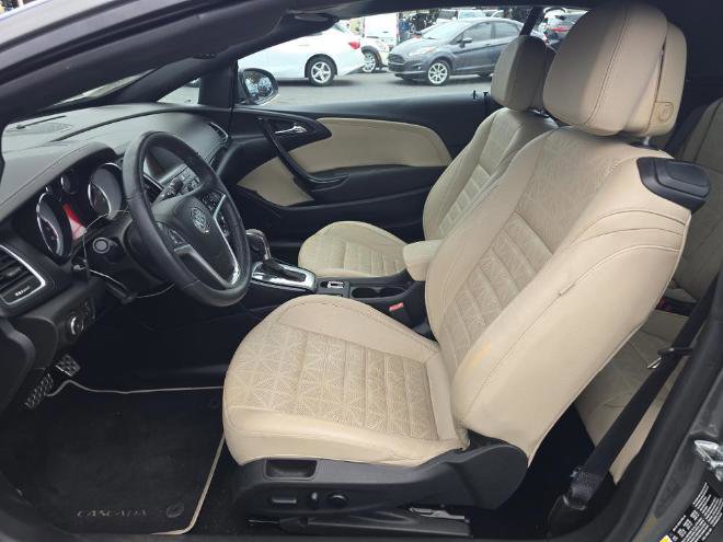 Used 2017 Buick Cascada Premium image 3