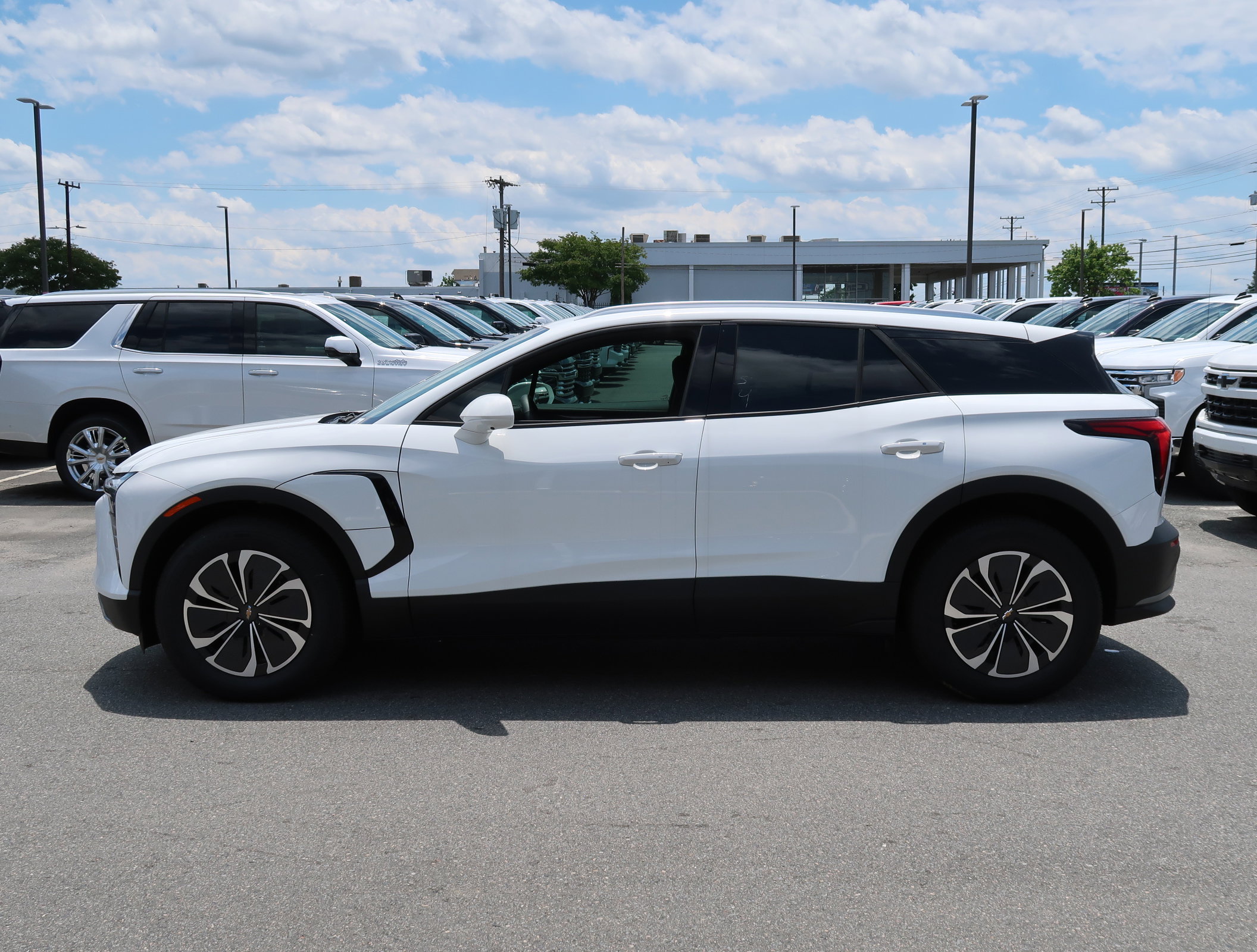 New 2026 Chevrolet Blazer EV LT image 5