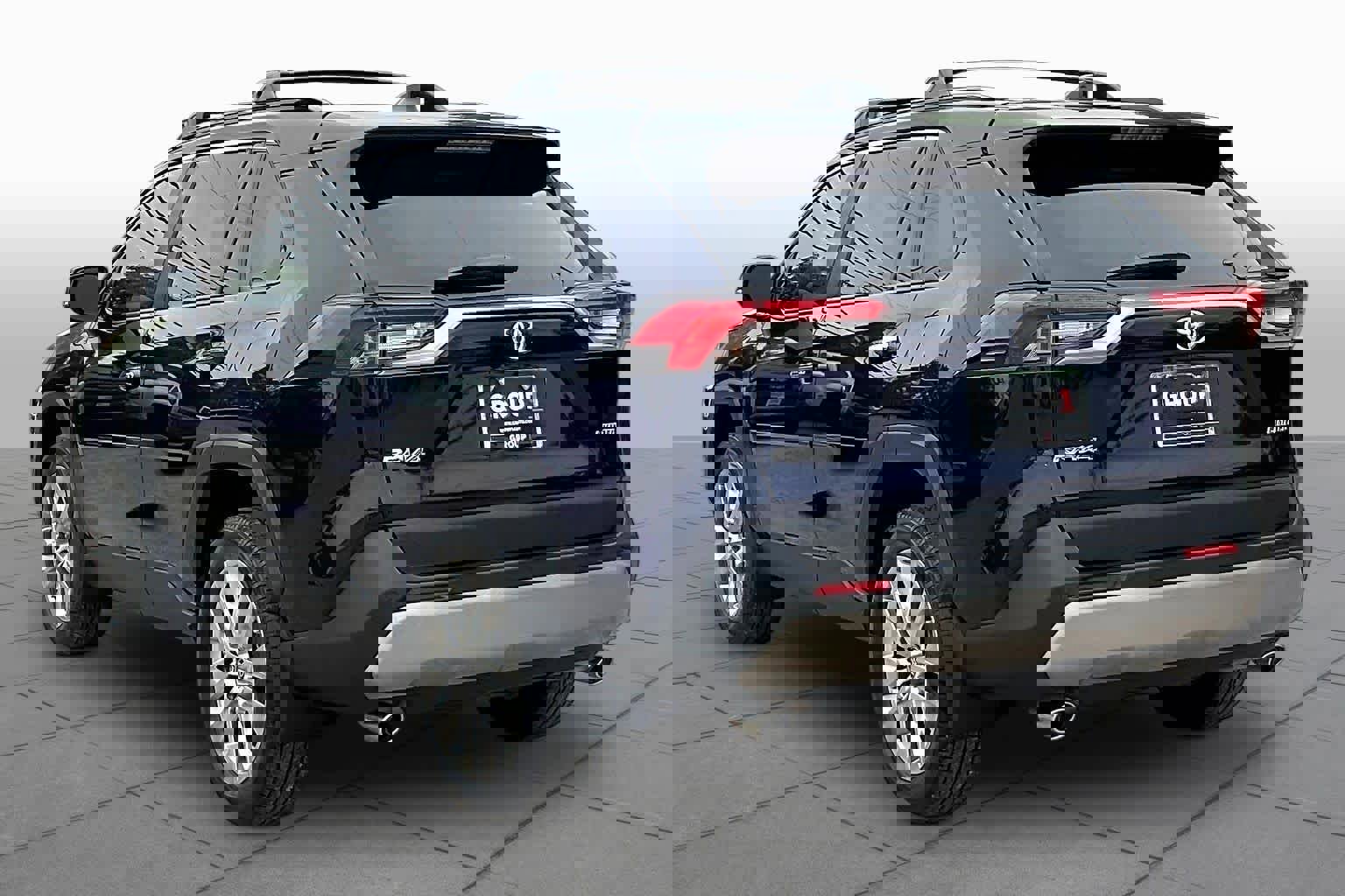 Used 2025 Toyota RAV4 Limited image 12