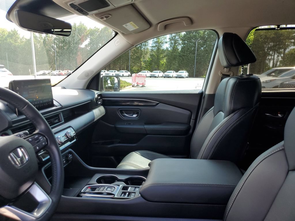 Certified 2025 Honda Pilot EX-L image 19