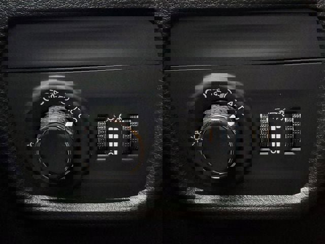 Certified 2025 Jeep Grand Cherokee Laredo X w/ Luxury Tech Group I image 37