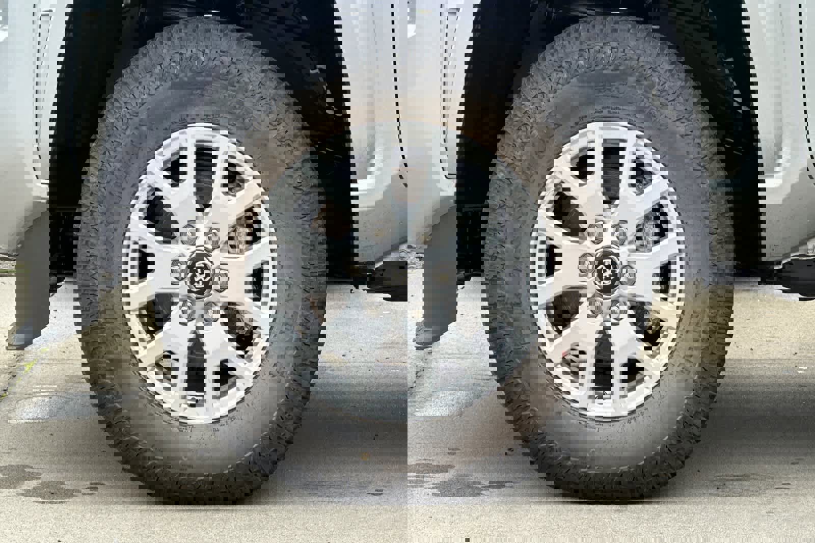 Used 2025 Toyota Tacoma SR5 w/ SR5 Upgrade Package image 24