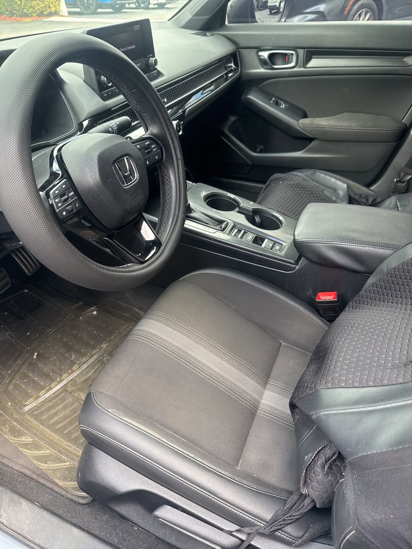 Used 2023 Honda Civic Sport image 9