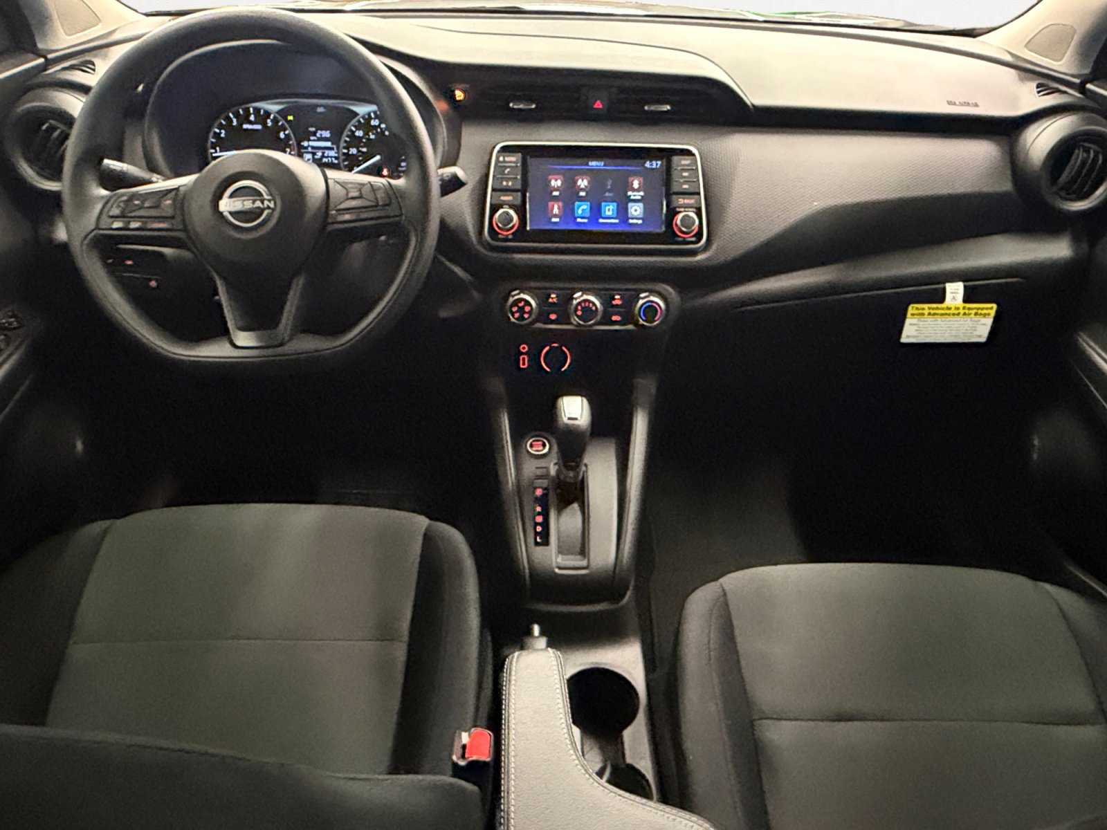 Used 2025 Nissan Kicks Play S image 3