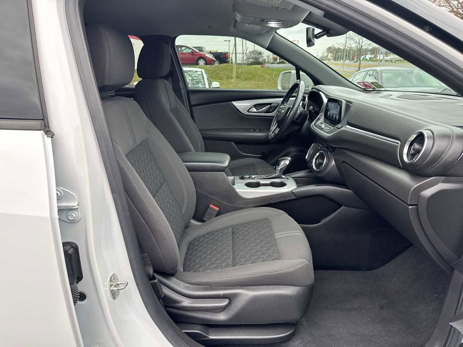 Used 2020 Chevrolet Blazer LT image 15