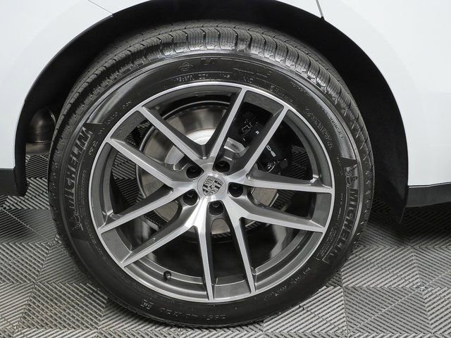 New 2026 Porsche Macan image 38