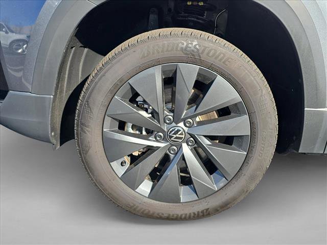 Used 2024 Volkswagen Taos S image 26