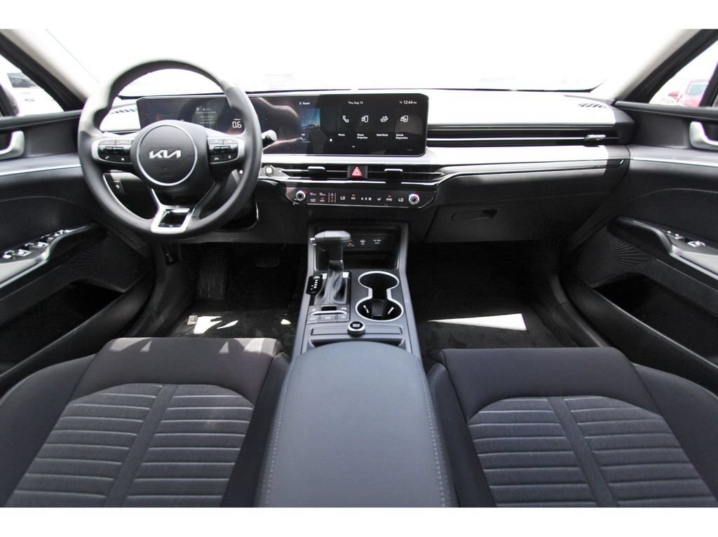 New 2026 Kia K5 LXS FWD image 10