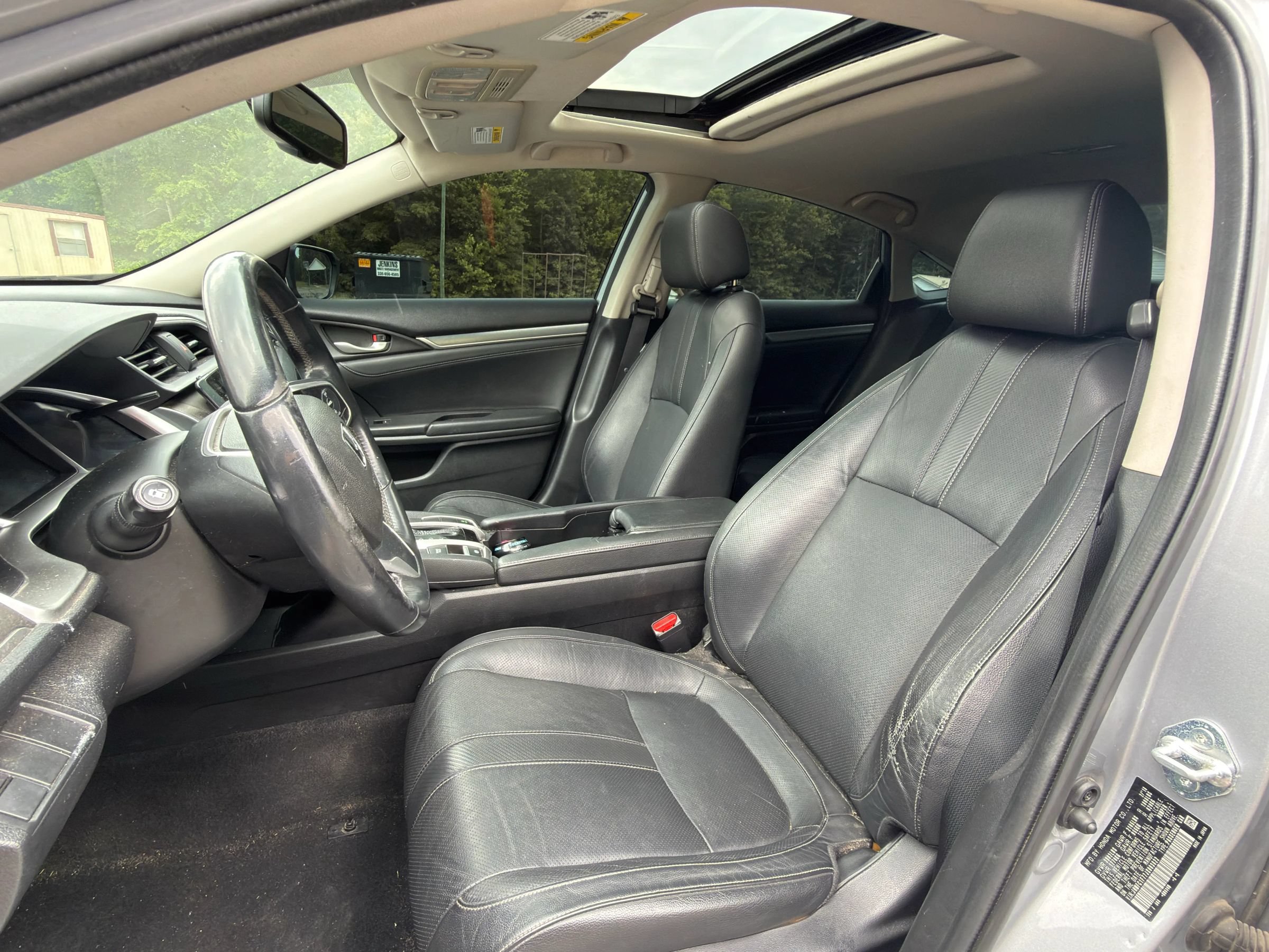 Used 2018 Honda Civic EX-L image 2
