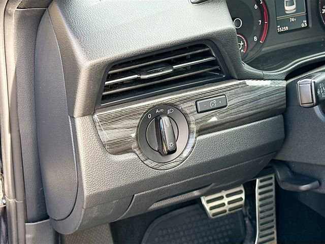 Used 2021 Volkswagen Passat 2.0T R-Line image 10