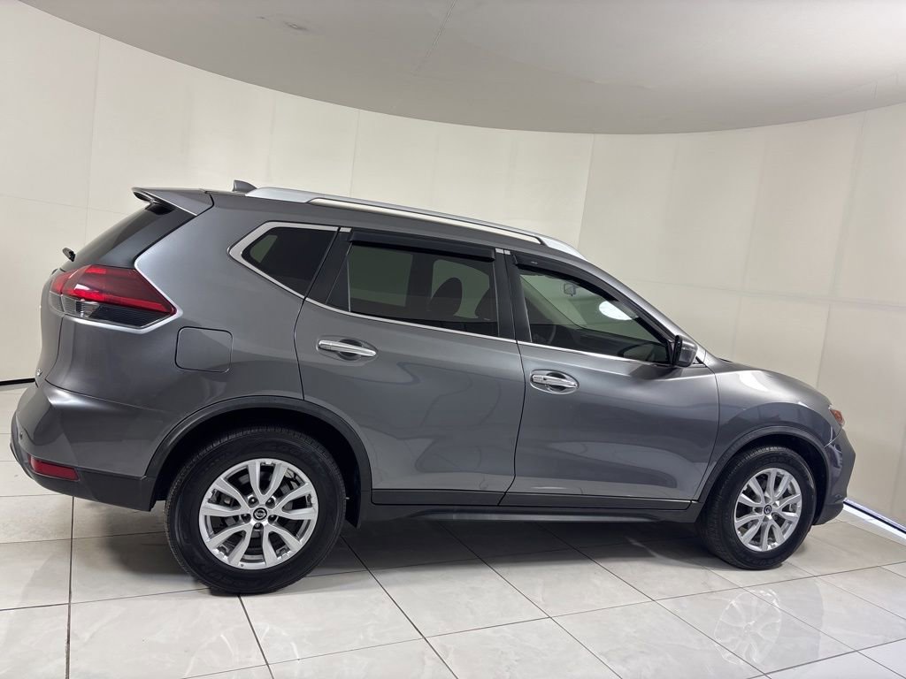 Used 2020 Nissan Rogue SV image 6