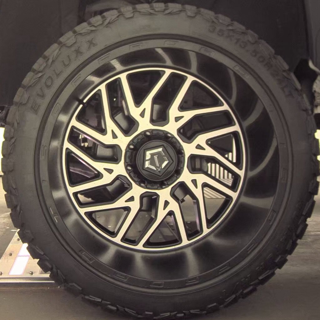 Used 2019 GMC Sierra 1500 SLT w/ SLT Premium Package AWD/4WD image 30