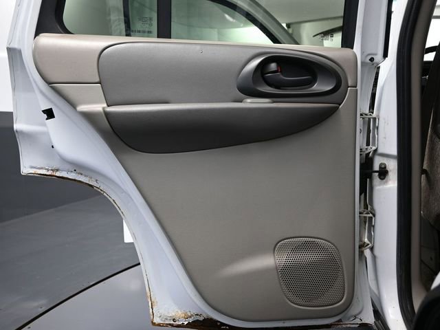 Used 2003 Chevrolet TrailBlazer LS w/ Preferred Equipment Group image 28
