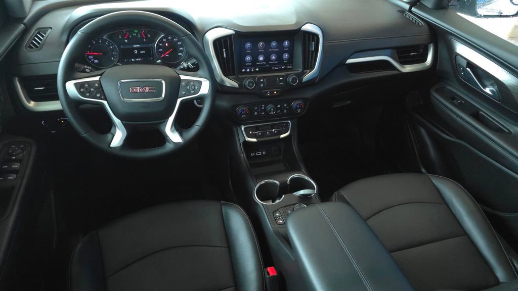 Used 2023 GMC Terrain SLT w/ LPO, Floor Liner Package AWD/4WD image 25