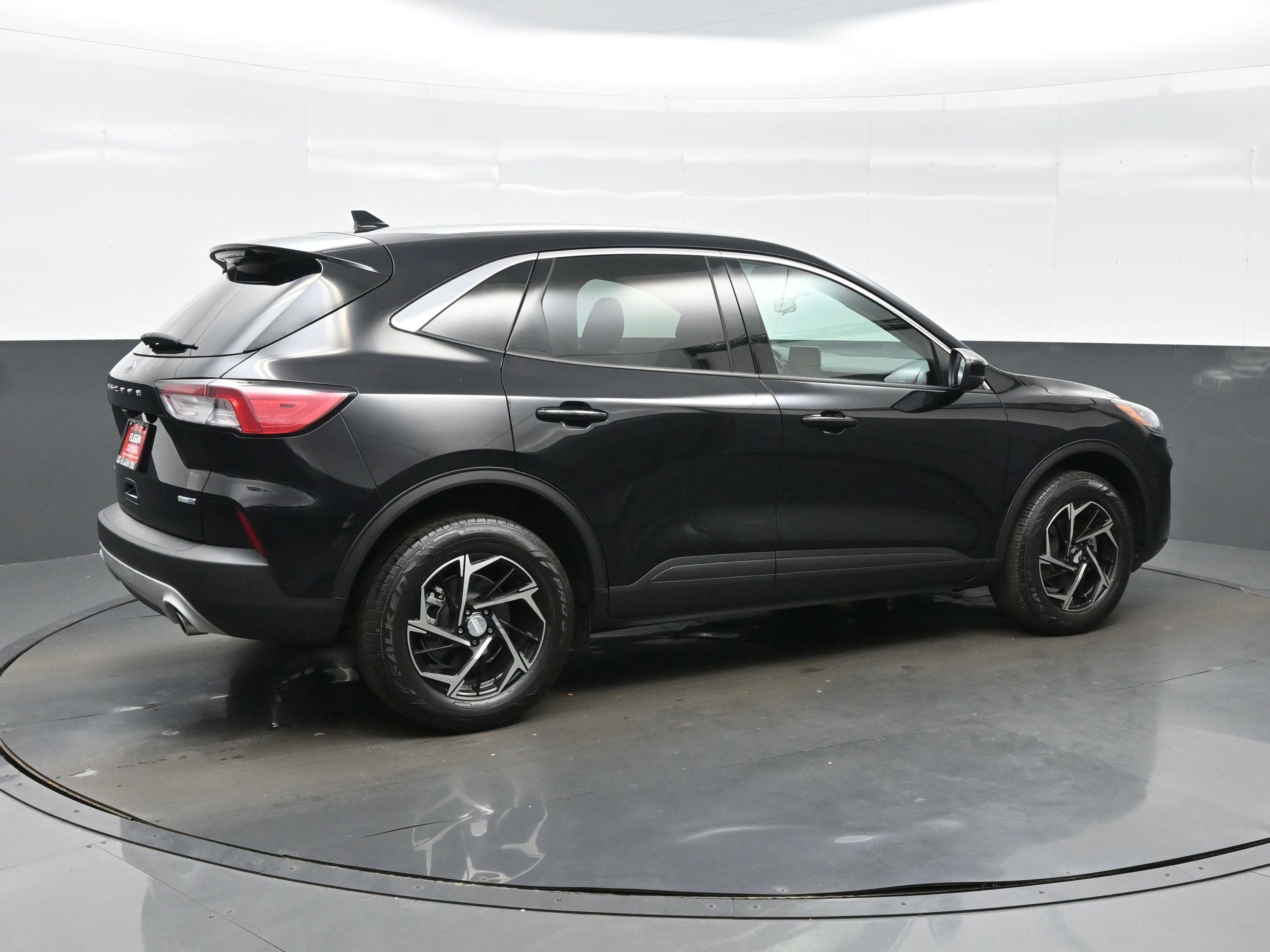 Used 2020 Ford Escape SE AWD/4WD image 6
