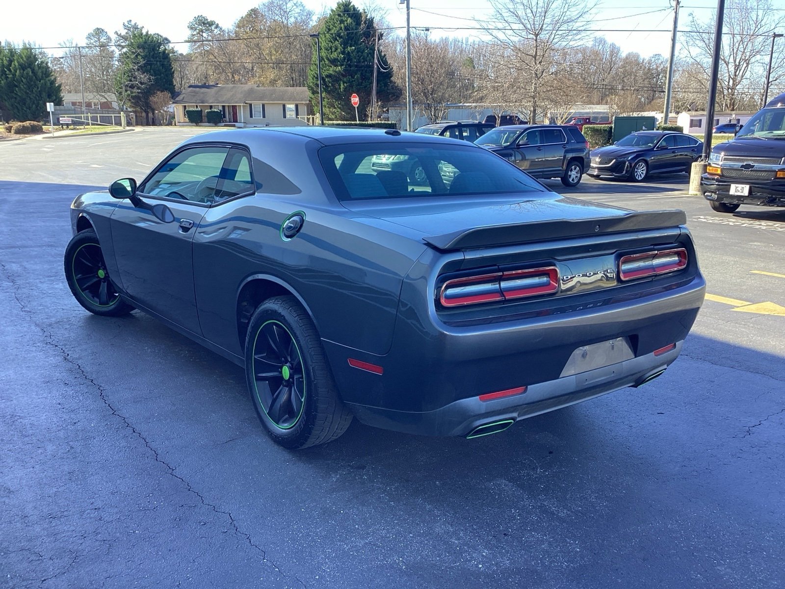 Used 2019 Dodge Challenger SXT image 2