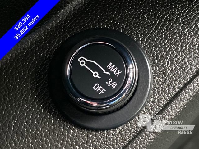 Used 2023 Chevrolet Traverse LT image 30