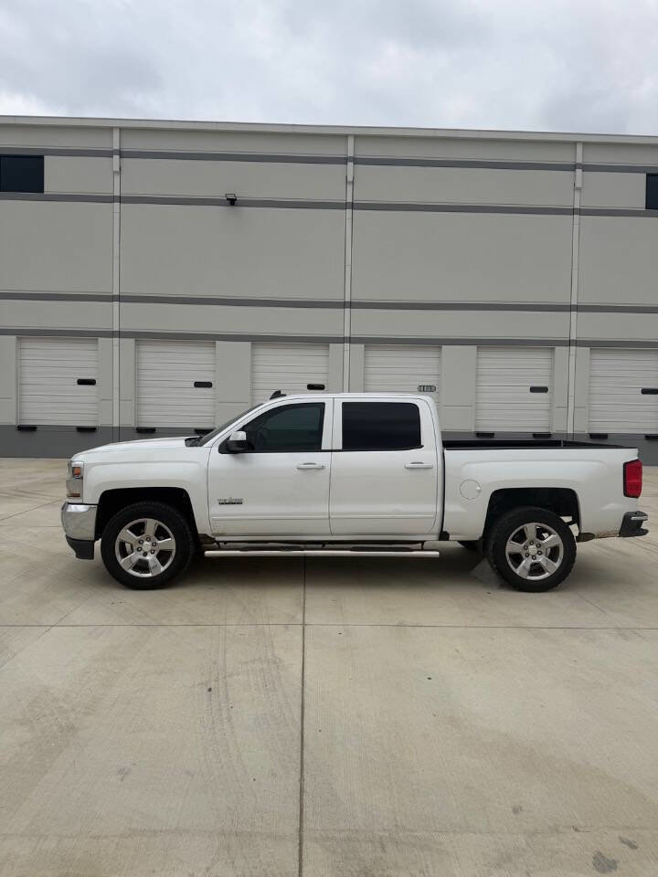 Used 2016 Chevrolet Silverado 1500 LT w/ Texas Edition image 7