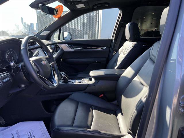 Certified 2025 Cadillac XT6 Premium Luxury w/ Technology Package image 17
