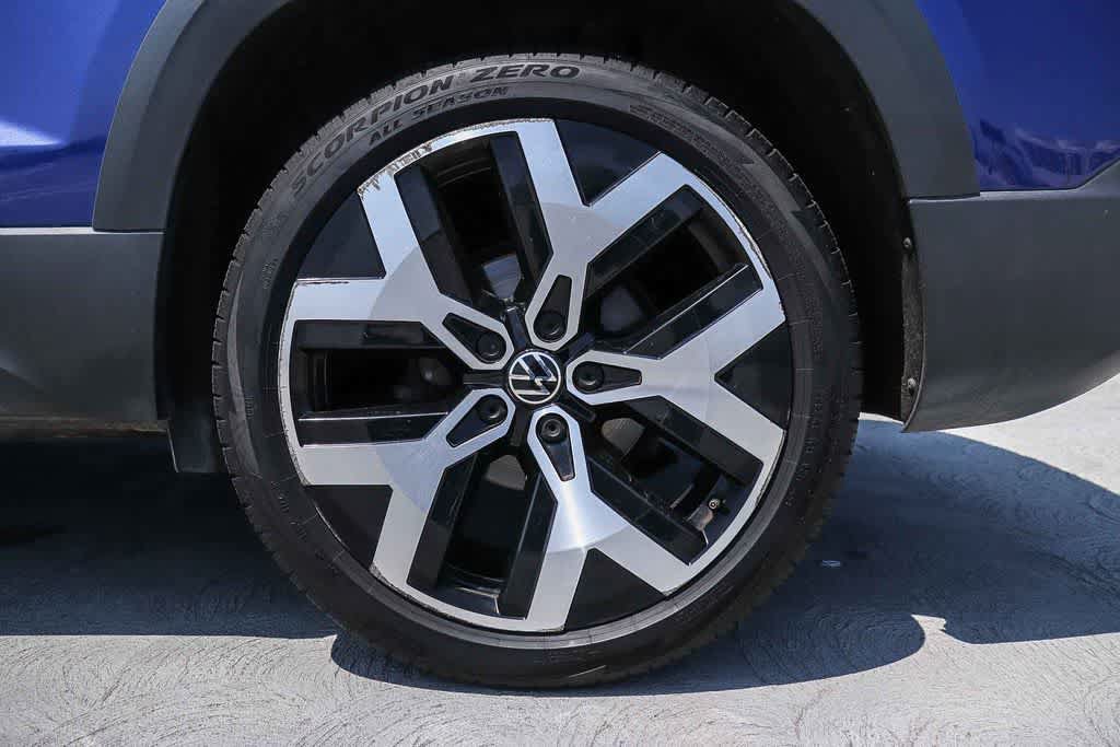 Used 2022 Volkswagen Taos SEL AWD/4WD image 10