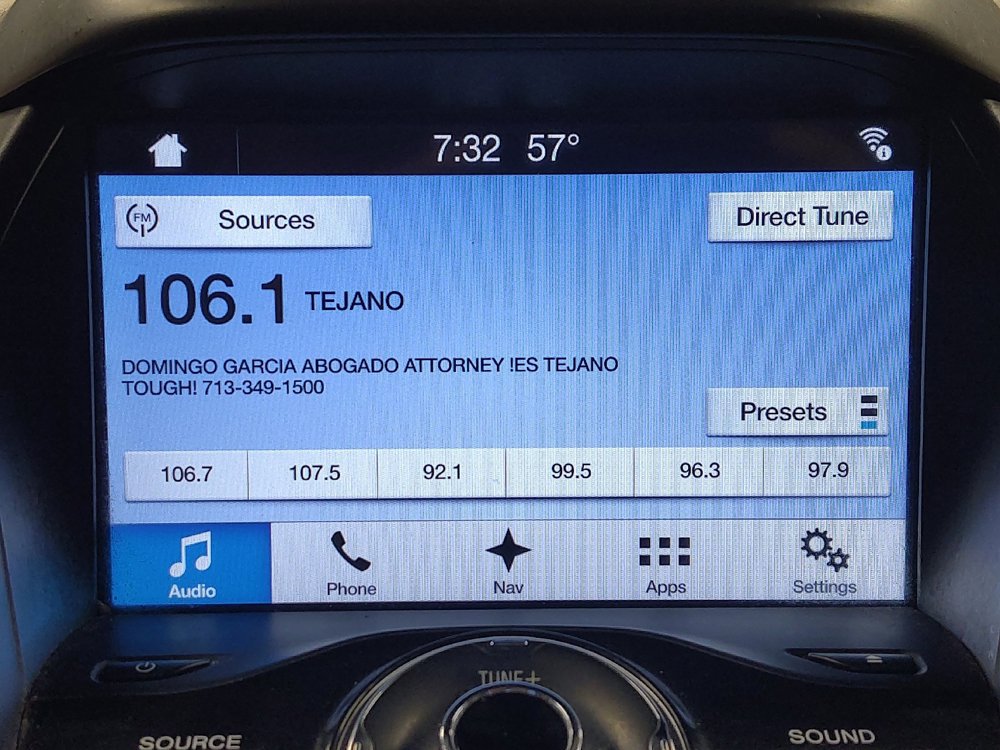 Used 2017 Ford Escape Titanium image 25