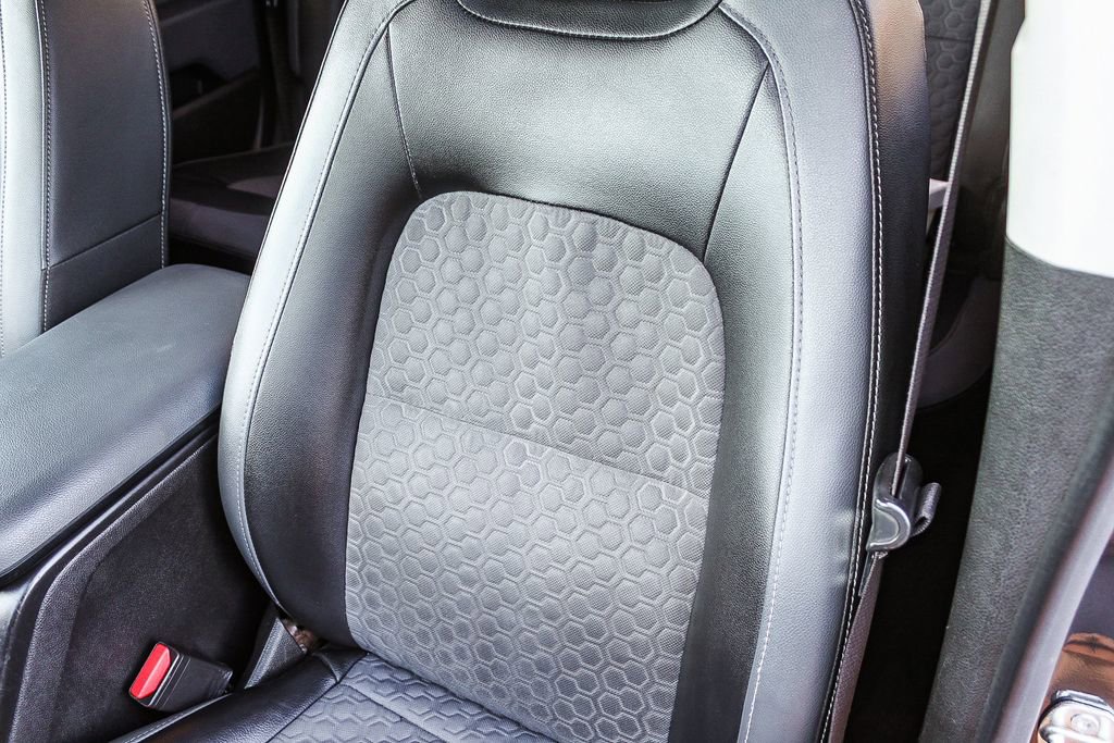 Used 2015 Chevrolet Colorado Z71 image 30