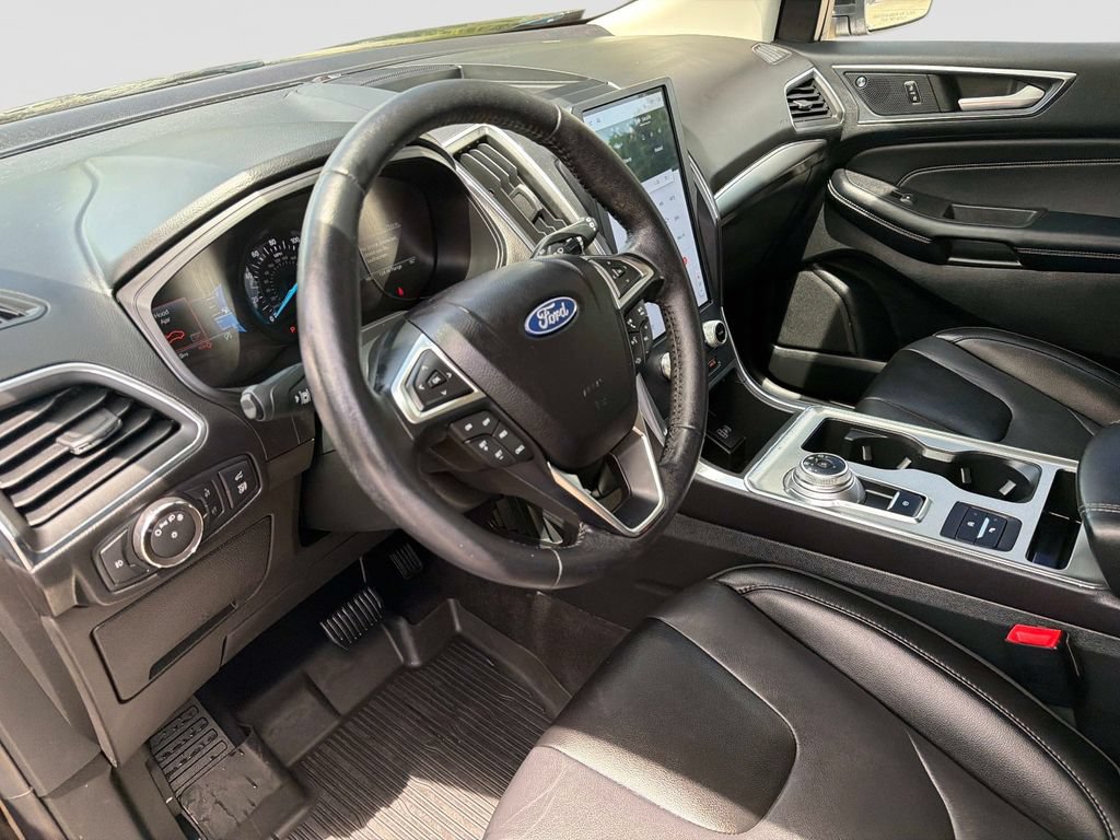 Used 2022 Ford Edge Titanium AWD/4WD image 22