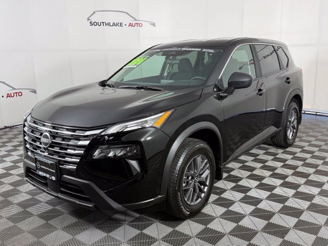 Certified 2024 Nissan Rogue S FWD image 3
