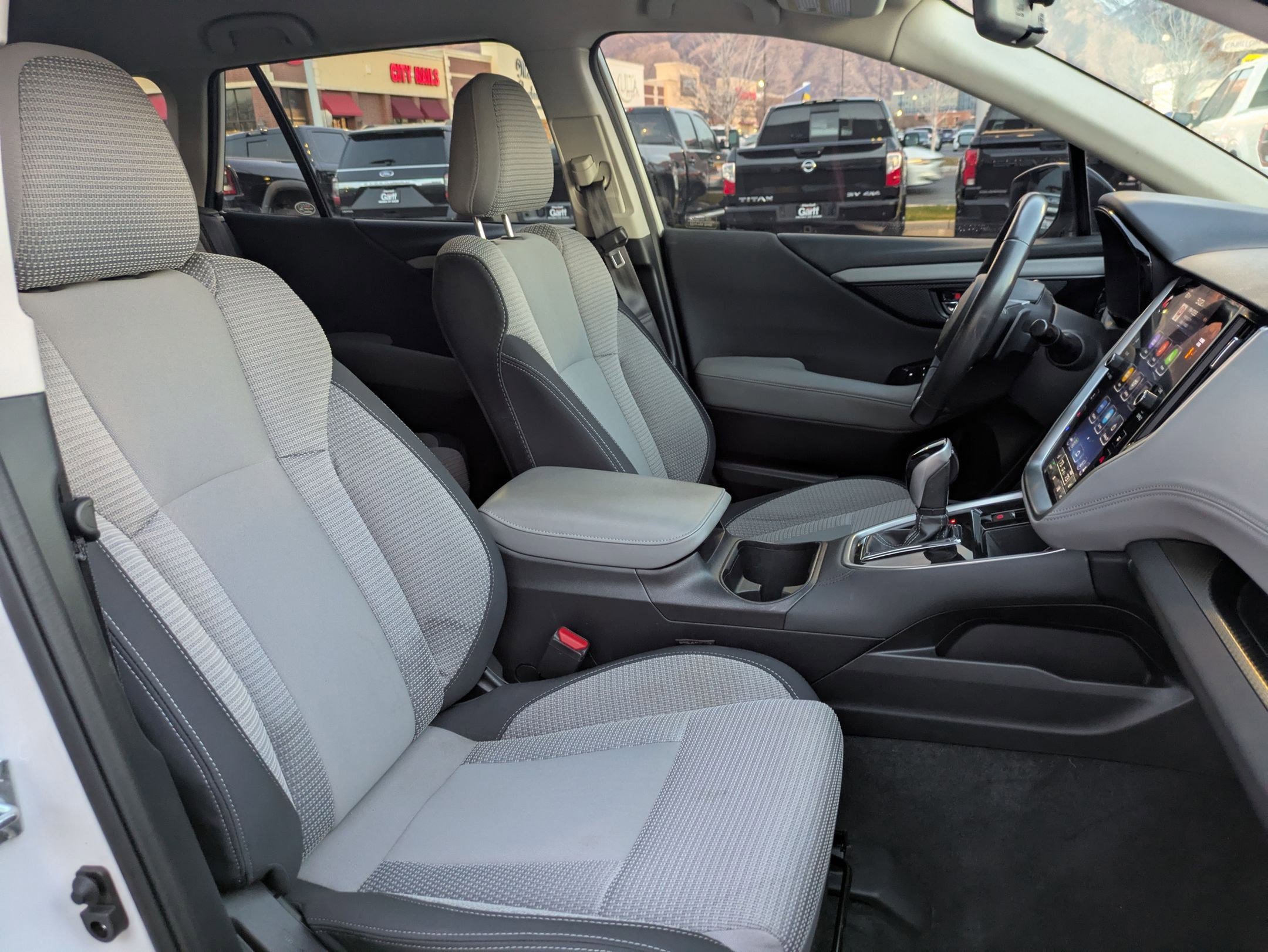 Used 2023 Subaru Outback Premium image 27