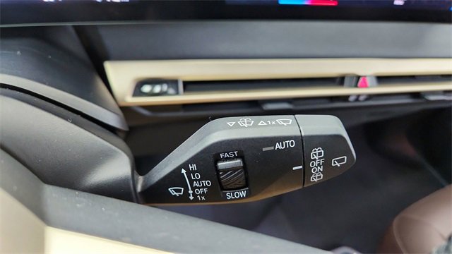 Used 2022 BMW iX xDrive50 w/ Premium Package image 42