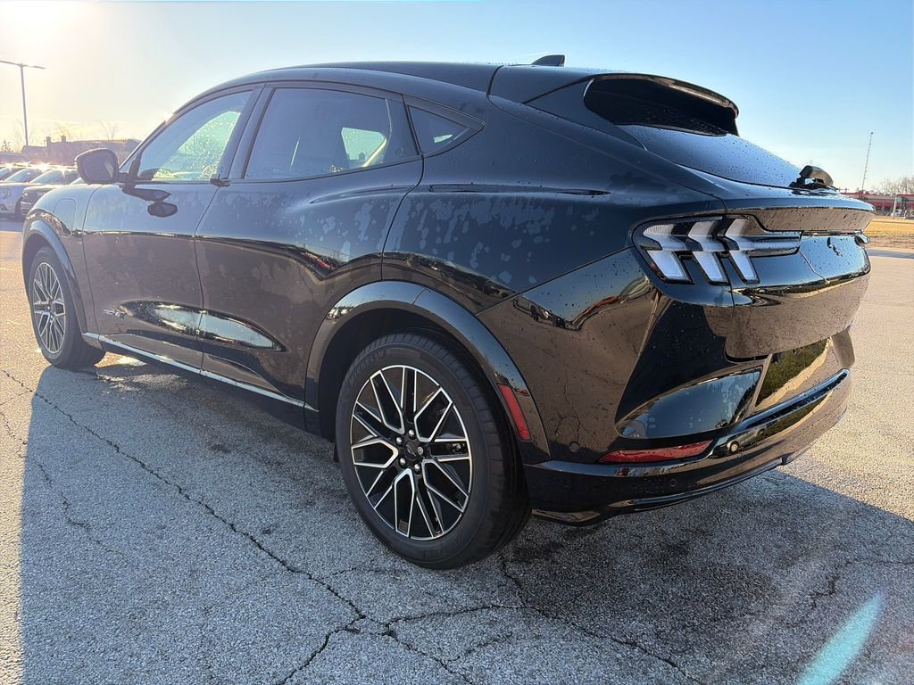 Used 2024 Ford Mustang Mach-E Premium image 5
