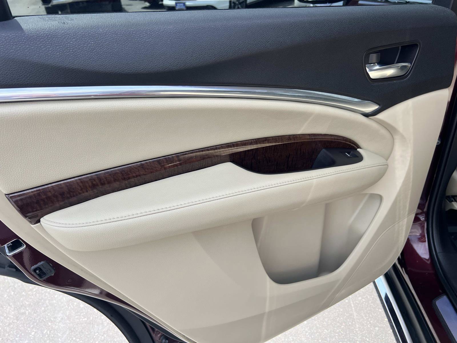 Used 2017 Acura MDX FWD image 22
