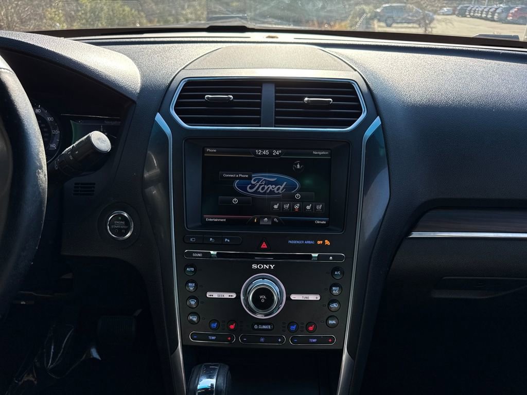 Used 2016 Ford Explorer Limited w/ Equipment Group 301A image 17