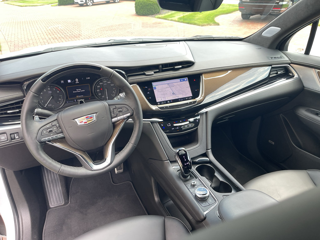Used 2025 Cadillac XT6 Sport w/ Platinum Package AWD/4WD image 32