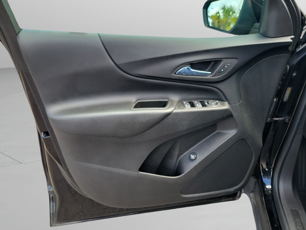 Used 2022 Chevrolet Equinox LT FWD image 17