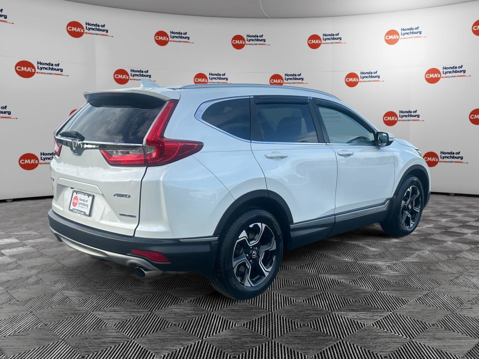 Used 2017 Honda CR-V Touring image 5