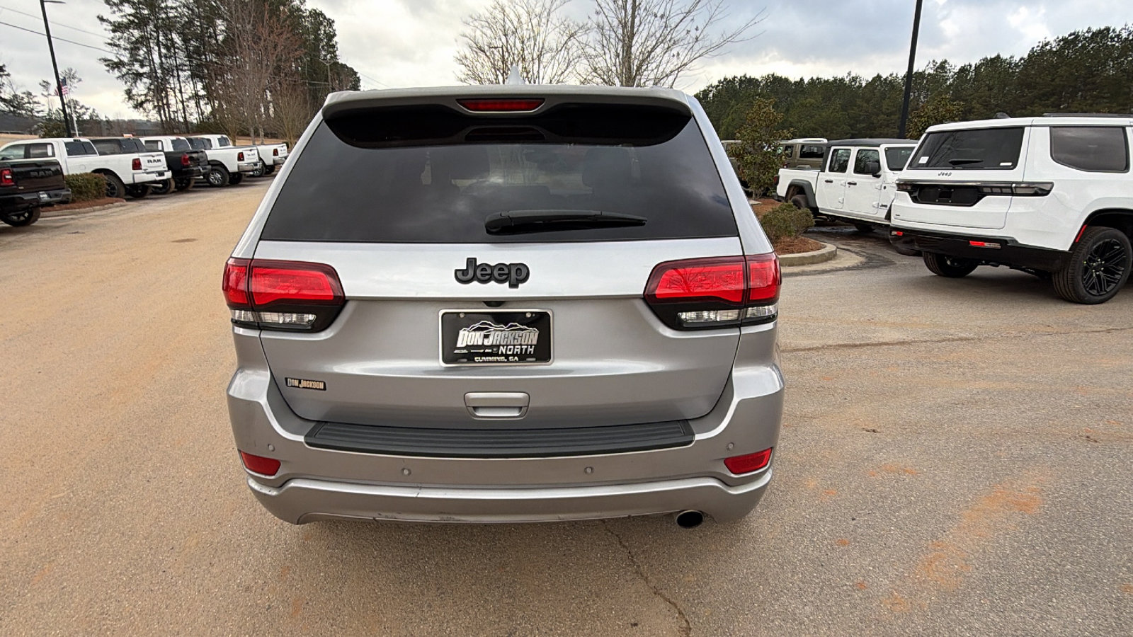 Used 2020 Jeep Grand Cherokee Altitude image 9