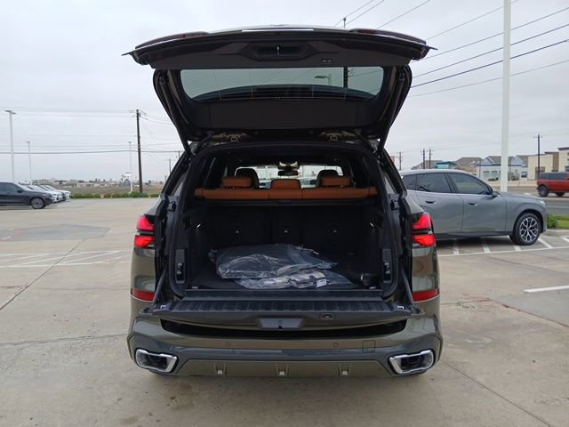 New 2026 BMW X5 sDrive40i image 9