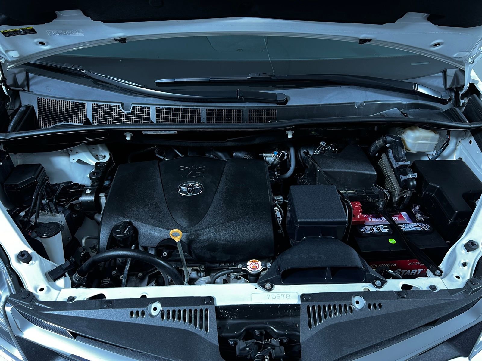 Certified 2020 Toyota Sienna Limited Premium image 9