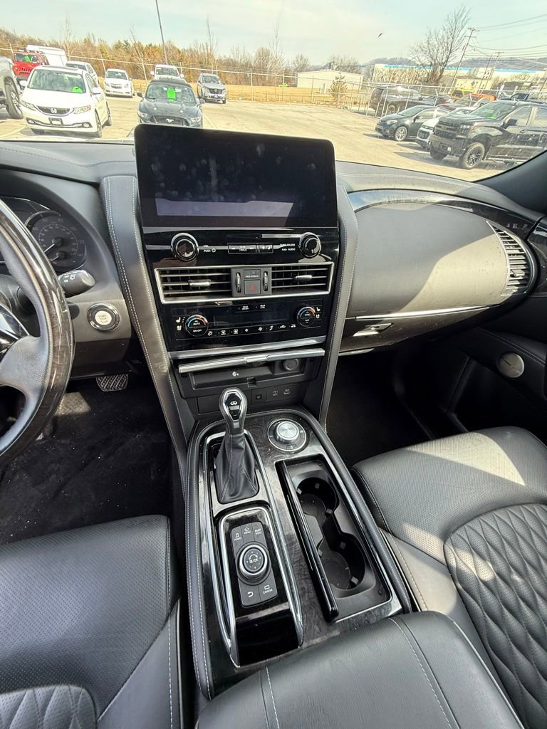 Used 2024 INFINITI QX80 Sensory image 8