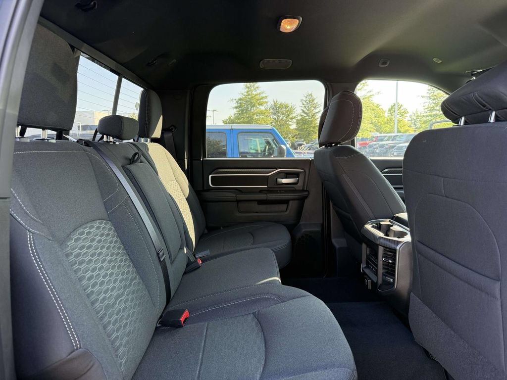 New 2026 RAM 3500 Big Horn AWD/4WD image 15