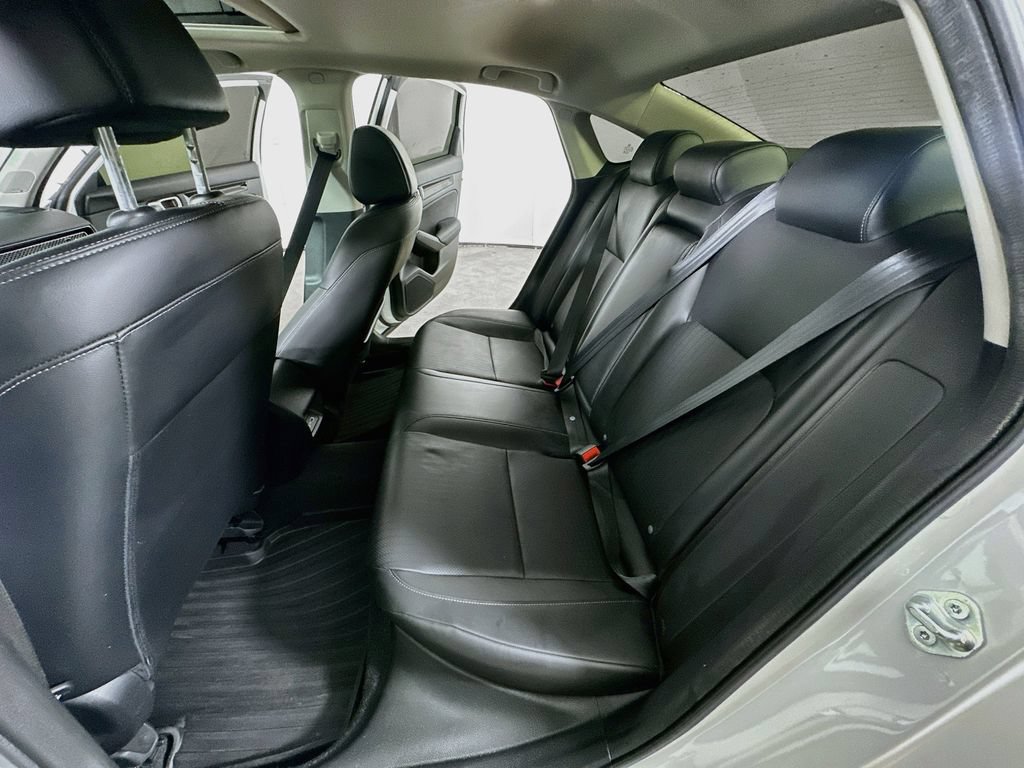 Used 2022 Honda Civic Touring image 14