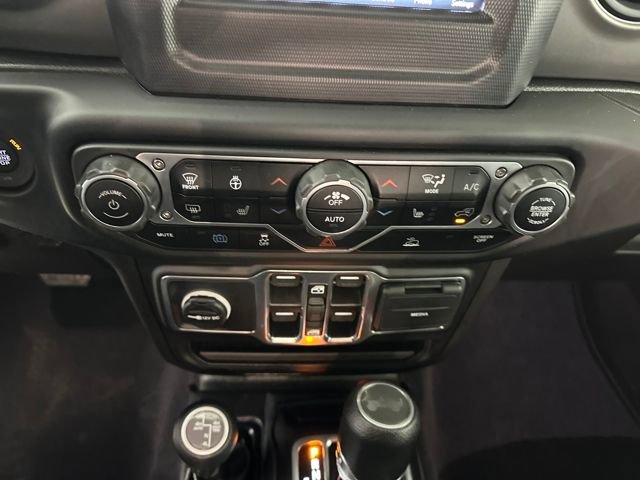 Used 2023 Jeep Wrangler Unlimited w/ Cold Weather Group image 23