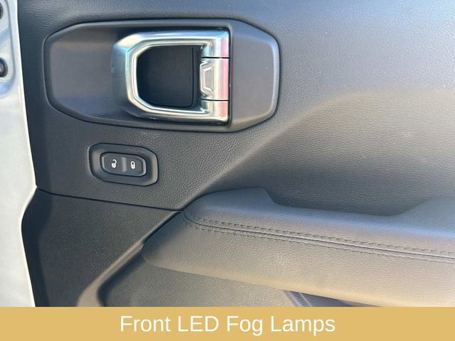 Used 2023 Jeep Wrangler Altitude image 21