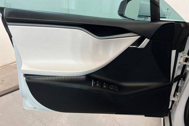 Used 2019 Tesla Model S Performance AWD/4WD image 14