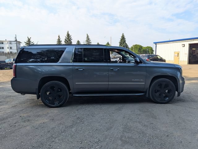 Used 2018 GMC Yukon XL SLT w/ Premium Edition AWD/4WD image 17