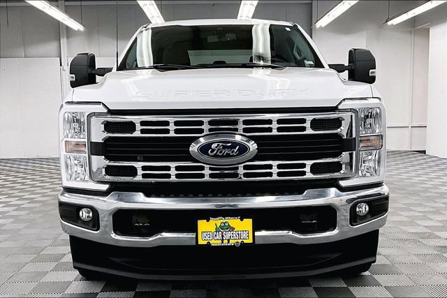 Used 2023 Ford F350 XLT image 4