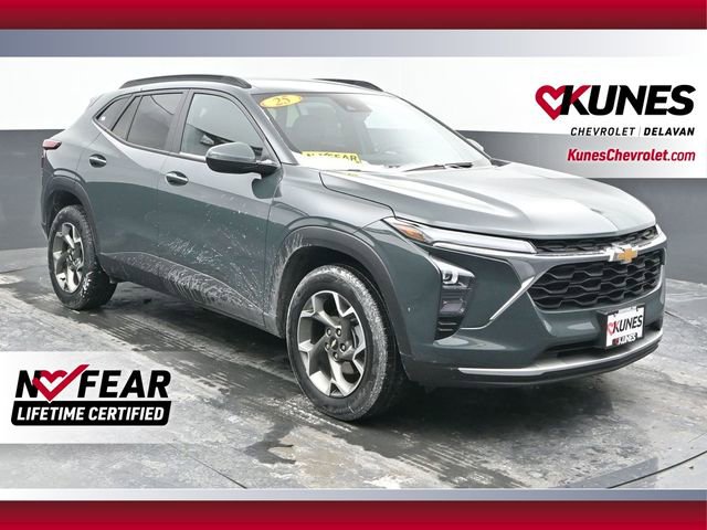 Used 2025 Chevrolet Trax LT